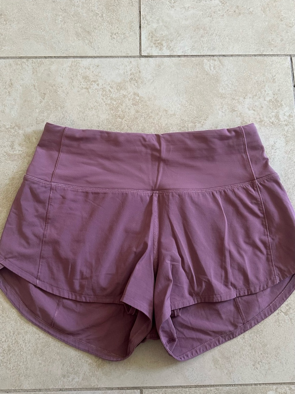 Lululemon high rise speed short 2.5 inch size 4 mauve pink color